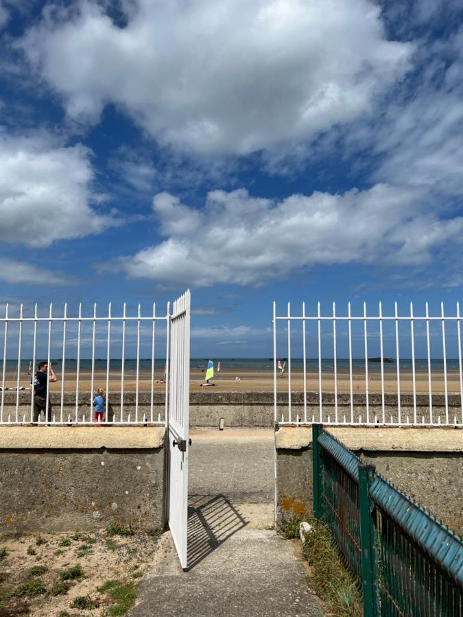 Sunny Apt On D-Day Beach With Parking Saint-Come-de-Fresne Екстер'єр фото